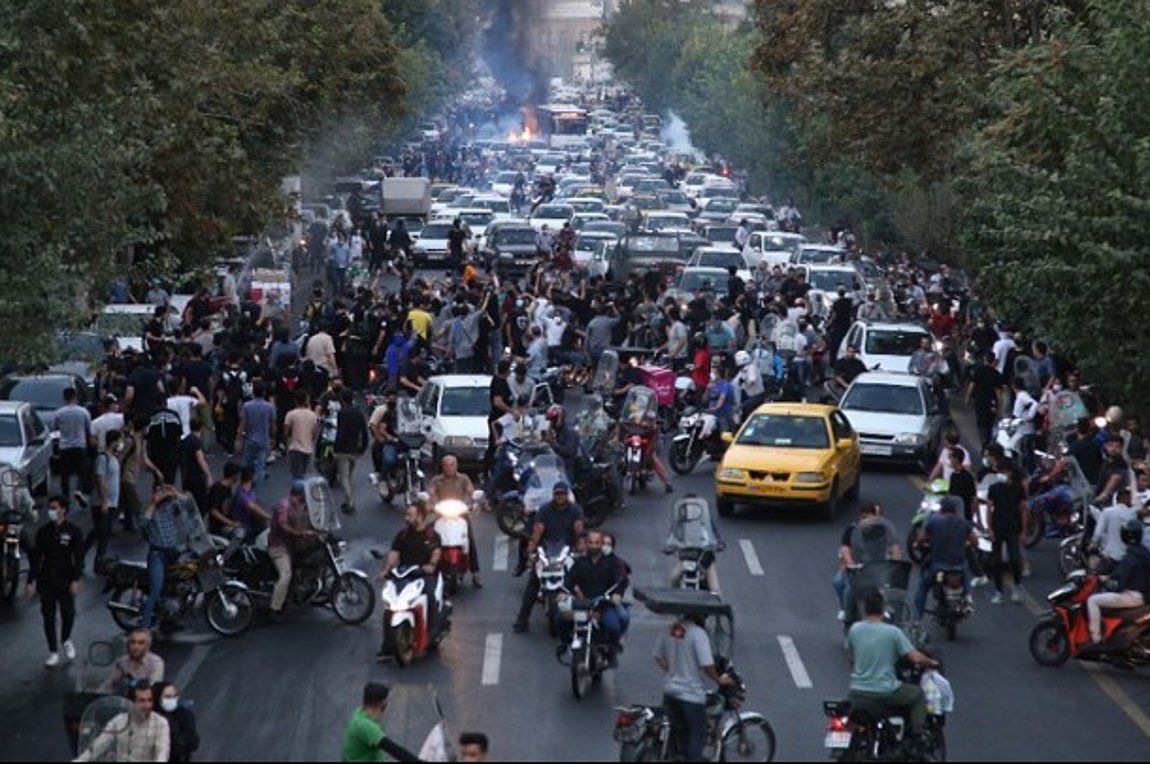 Ιράν: Η αστυνομία θα αντιταχθεί «με όλη της την ισχύ» στους διαδηλωτές