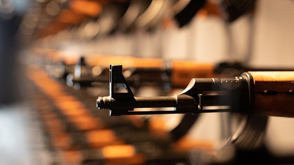 Πωλήσεις-ρεκόρ το 2022 ανακοίνωσε η βιομηχανία όπλων Καλάσνικοφ