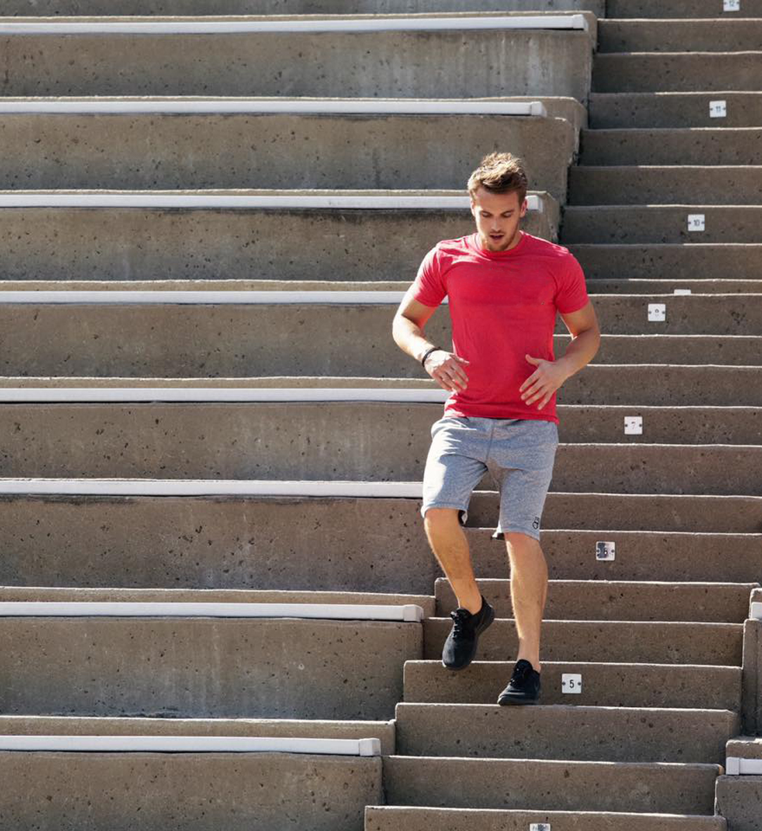 Πώς μπορεί να βελτιώσει την υγεία το κατέβασμα της σκάλας | ενότητες, υγεία | Real.gr