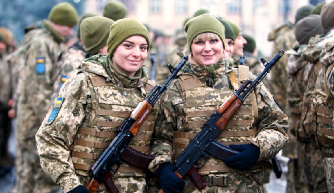 Ουκρανία: 40.000 γυναίκες υπηρετούν στις ένοπλες δυνάμεις