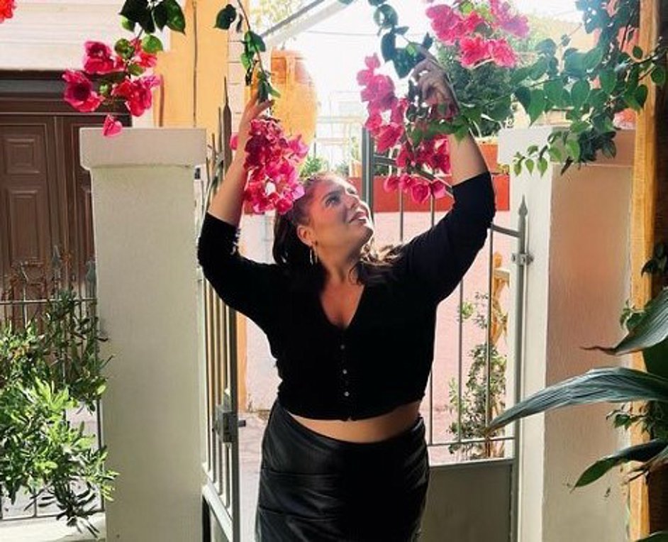 Δανάη Μπάρκα: Μας ξεναγεί στους μαγευτικούς Παξούς