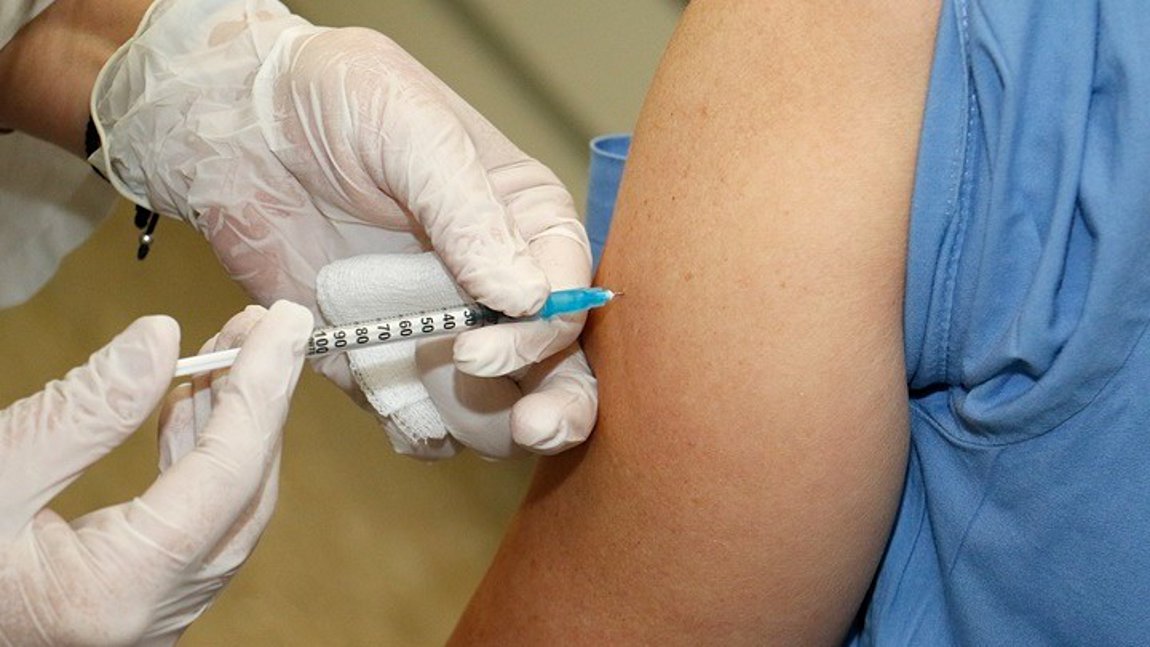 CDC: Η χειρότερη εποχή γρίπης τα τελευταία 13 χρόνια – Απαραίτητος ο εμβολιασμός