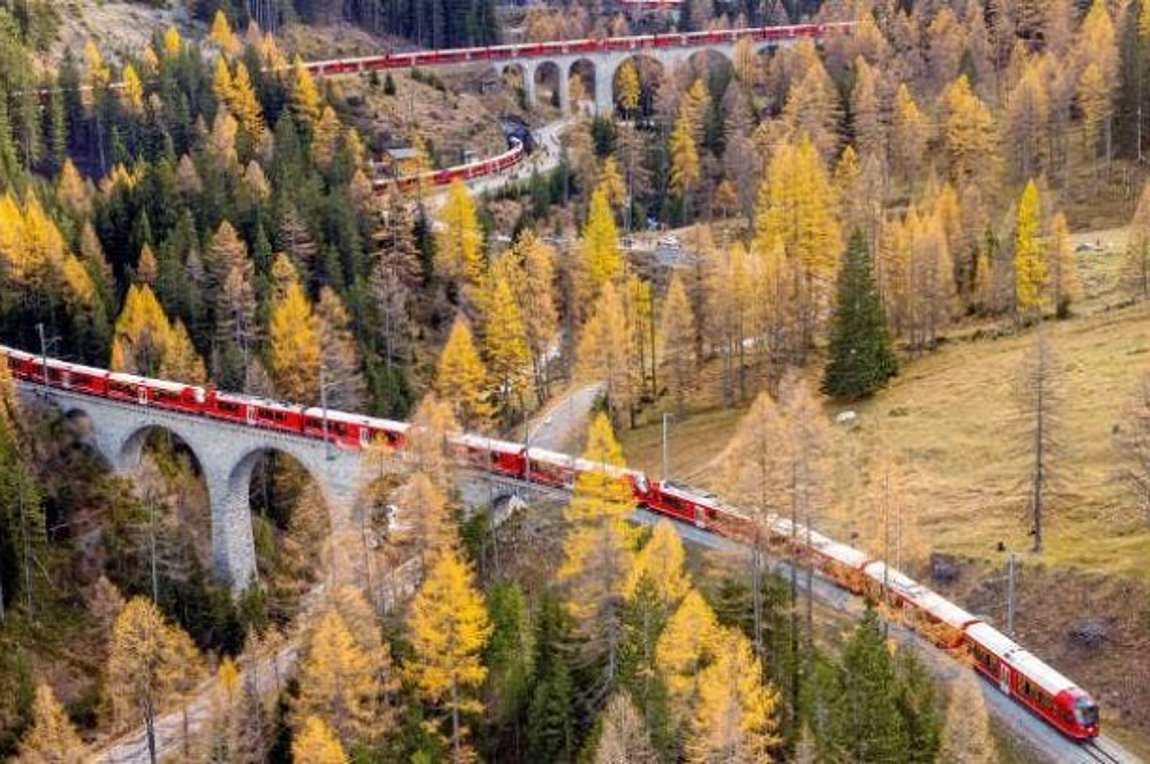 Η Ελβετία κατέρριψε ρεκόρ με το μεγαλύτερου μήκους επιβατικό τρένο