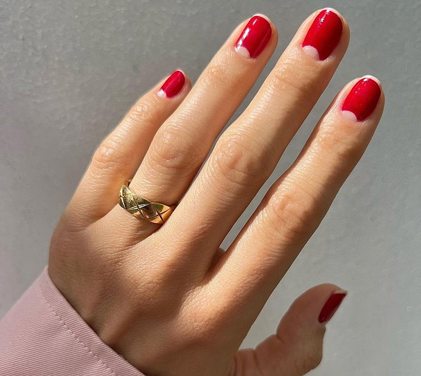 Red Nails: Mερικές ιδέες για ένα εναλλακτικό κόκκινο μανικιούρ