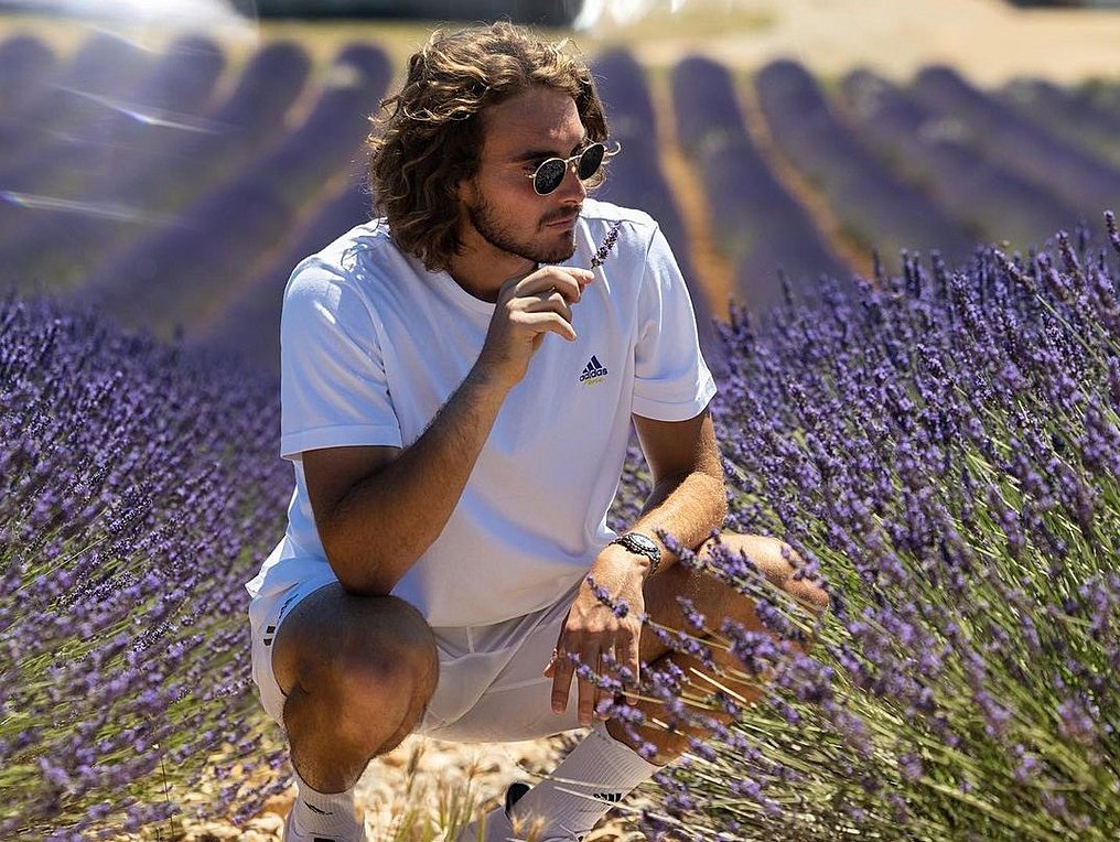 Στέφανος Τσιτσιπάς: Μας δείχνει το νέο του σπίτι