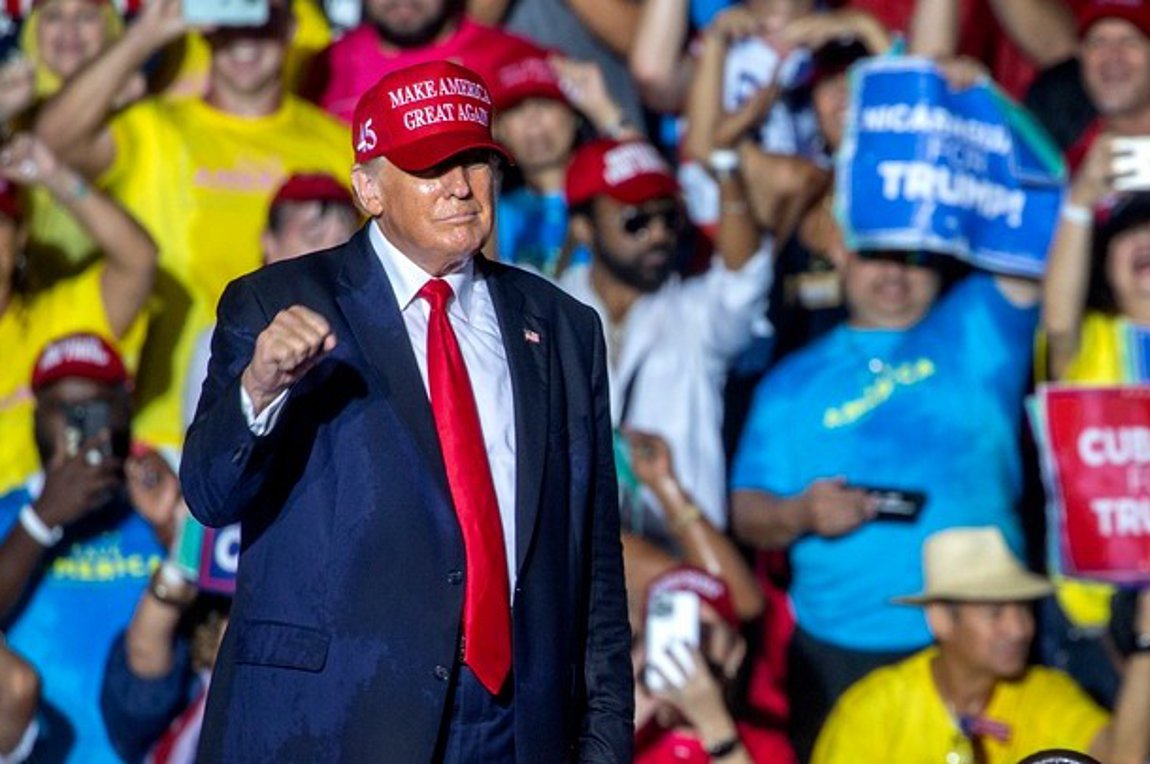 ΗΠΑ: Ο Τραμπ βγαίνει εξασθενημένος από τις ενδιάμεσες εκλογές