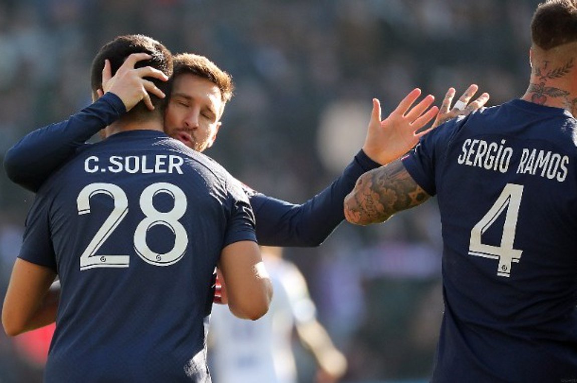 «Πεντάρα» η Παρί ΣΖ πριν τη διακοπή