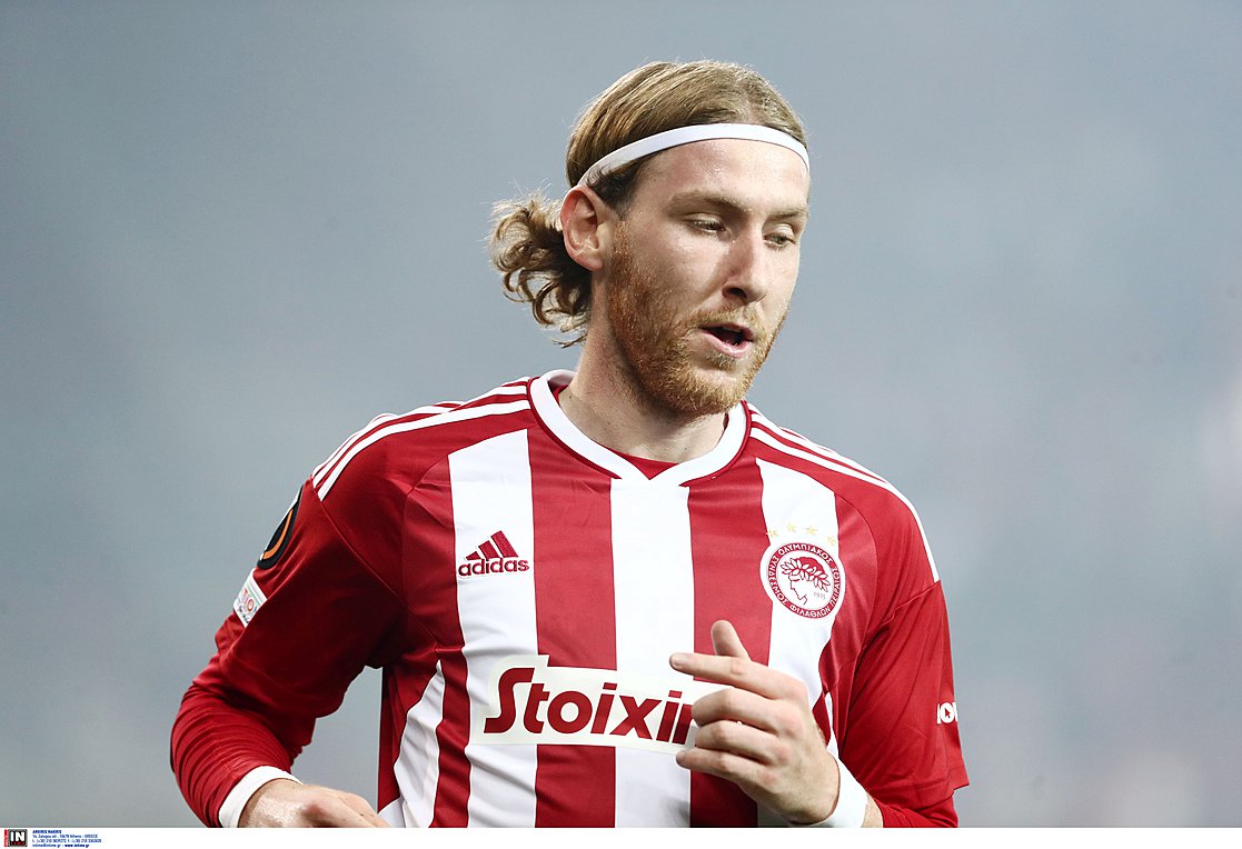 «Σειρήνες» από Αγγλία για Μπόουλερ