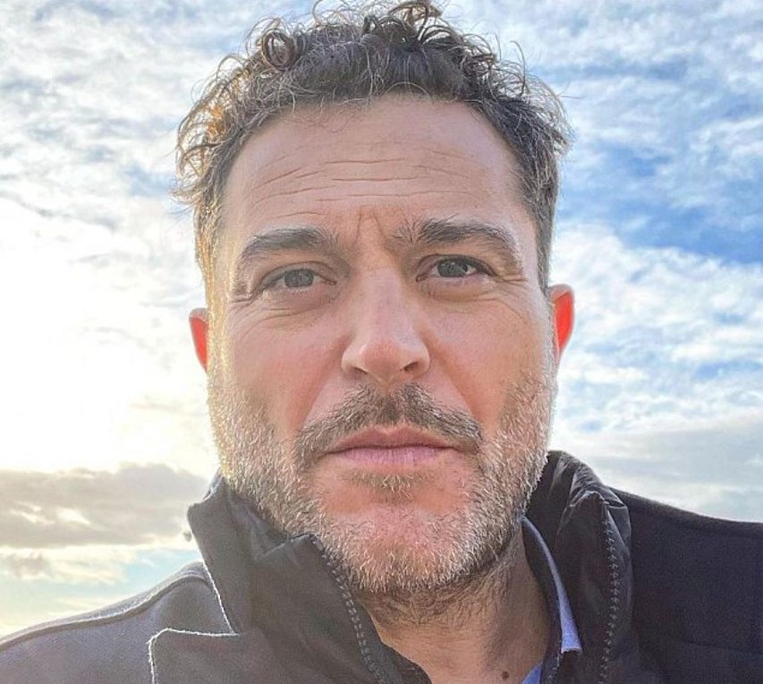 Γιώργος Καραμίχος: Έπαθα συγκοπή, έπεσα και σακάτεψα το πρόσωπό μου