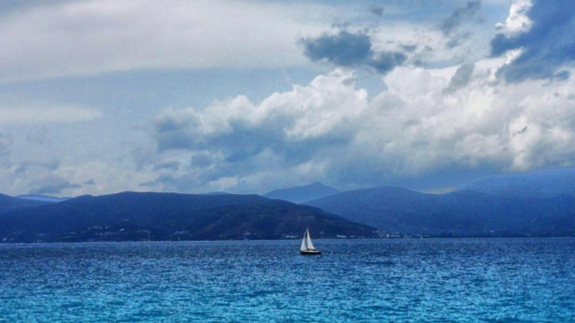 Βελτιωμένος σήμερα ο καιρός – Πού θα εκδηλωθούν βροχές και καταιγίδες