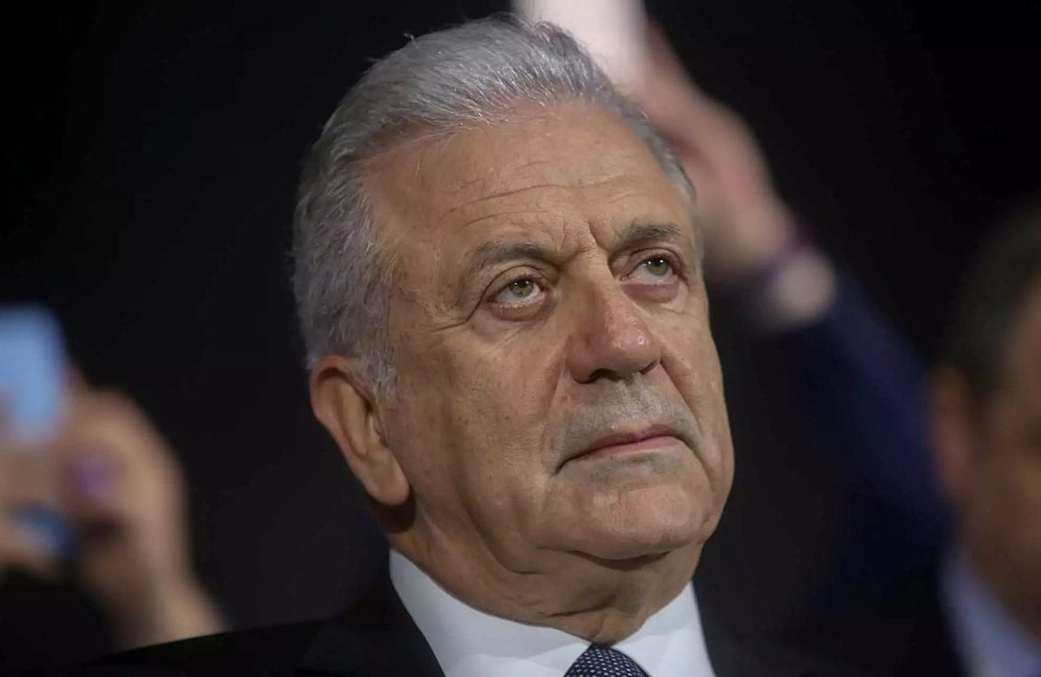 H απάντηση του Δημήτρη Αβραμόπουλου: «Με ερευνούν γιατί εγώ πληρωνόμουν» – Τι είπε για τον Παντσέρι