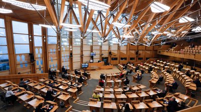 Σκωτία: Κατέρρευσε η κυβέρνηση συνασπισμού Σκωτικού Εθνικού Κόμματος - Πρασίνων