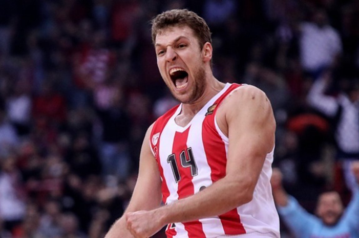 Πρόβλημα με Βεζένκοφ στον Ολυμπιακό