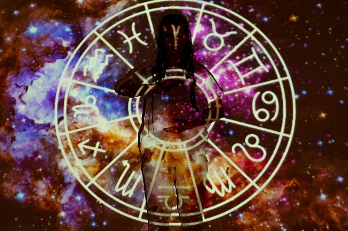 Ζώδια: Οι προβλέψεις για το 2023 από τη Λίτσα Πατέρα -Βίντεο