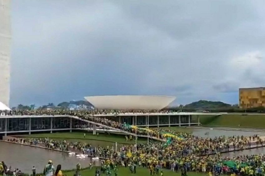 Γαλλία-Βραζιλία: Βουλευτές εκφράζουν την αλληλεγγύη τους στον Λούλα και καταγγέλλουν την ακροδεξιά