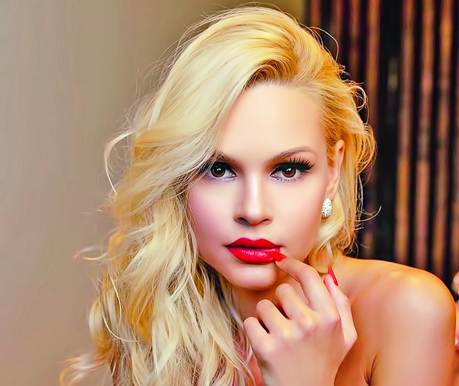 Στα δίχτυα της Βίκυς