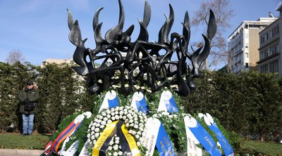 «Ποτέ Ξανά»: Ηχηρό μήνυμα κατά την εκδήλωση μνήμης στο Μνημείο του Ολοκαυτώματος των Εβραίων της Θεσσαλονίκης