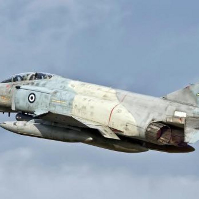 Κατέπεσε μαχητικό αεροσκάφος F-4 νότια της Ανδραβίδας - Έρευνα για τους δύο ιπτάμενους
