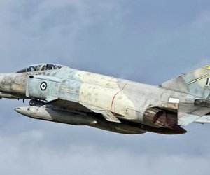 Κατέπεσε μαχητικό αεροσκάφος F-4 νότια της Ανδραβίδας - Εντοπίστηκαν συντρίμμια - Έρευνα για τους δύο ιπτάμενους
