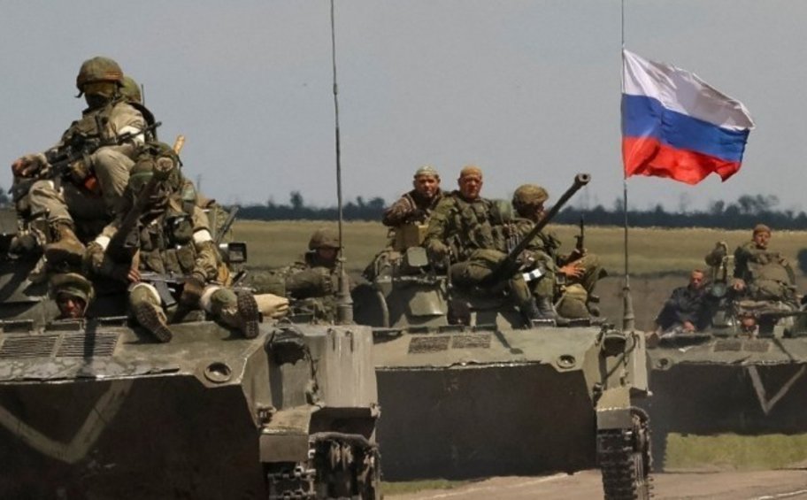 Πόλεμος στην Ουκρανία: Ο ρωσικός στρατός προελαύνει κοντά στη Βουγλεντάρ