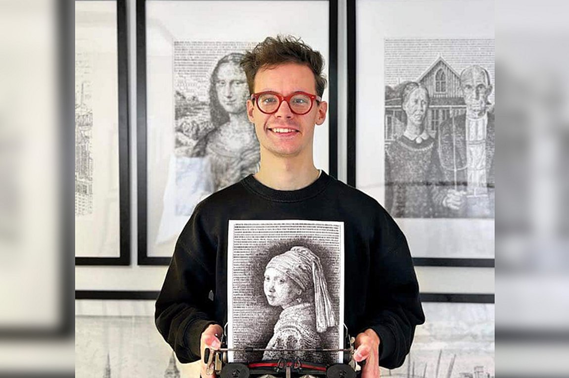 James Cook: Έργα φτιαγμένα από τα σύμβολα της γραφομηχανής