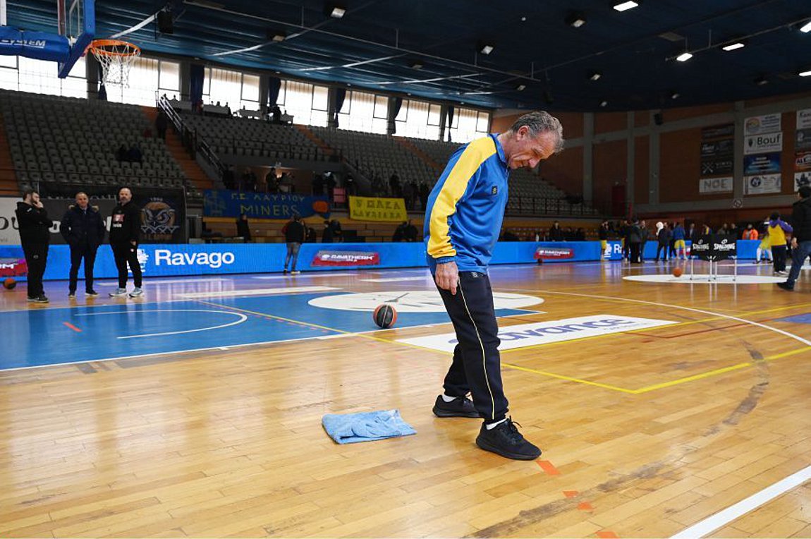 Αναβολή στο Λαύριο-Ολυμπιακός επειδή… έμπαζε νερά το κλειστό