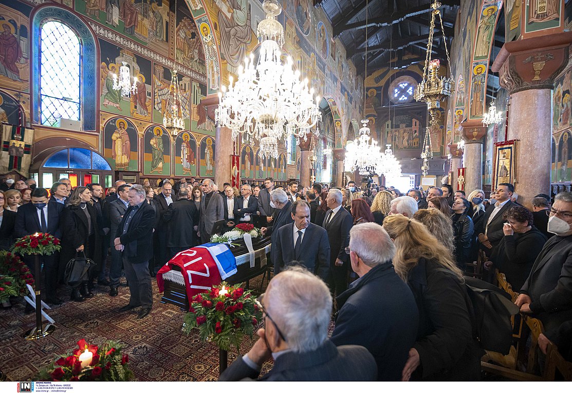 Ρόδος: Σε κλίμα πένθους και οδύνης η κηδεία του Νεκτάριου Σαντορινιού