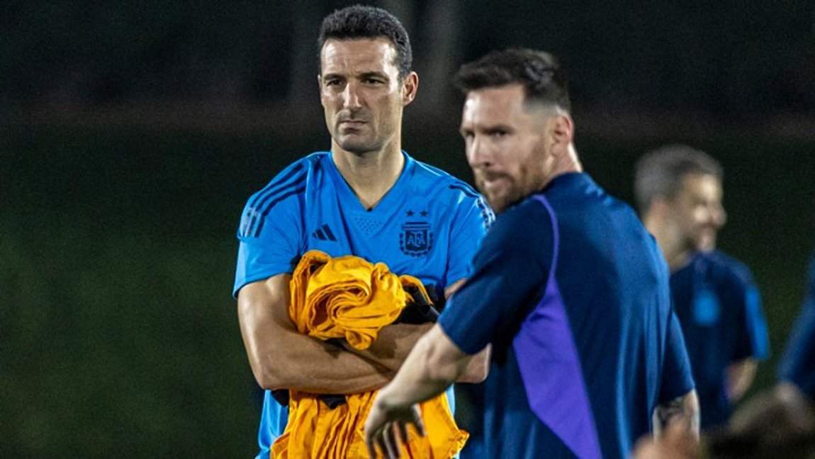 Σκαλόνι: «Ο Μέσι θα αποφασίσει εάν θα είναι στο Μουντιάλ 2026»