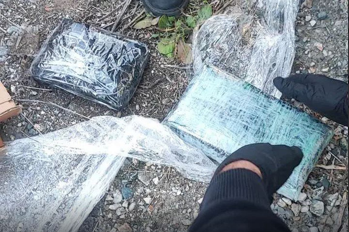 Κρήτη: Τρεις συλλήψεις για διακίνηση ναρκωτικών – Τα μετέφεραν σε…οικιακές συσκευές