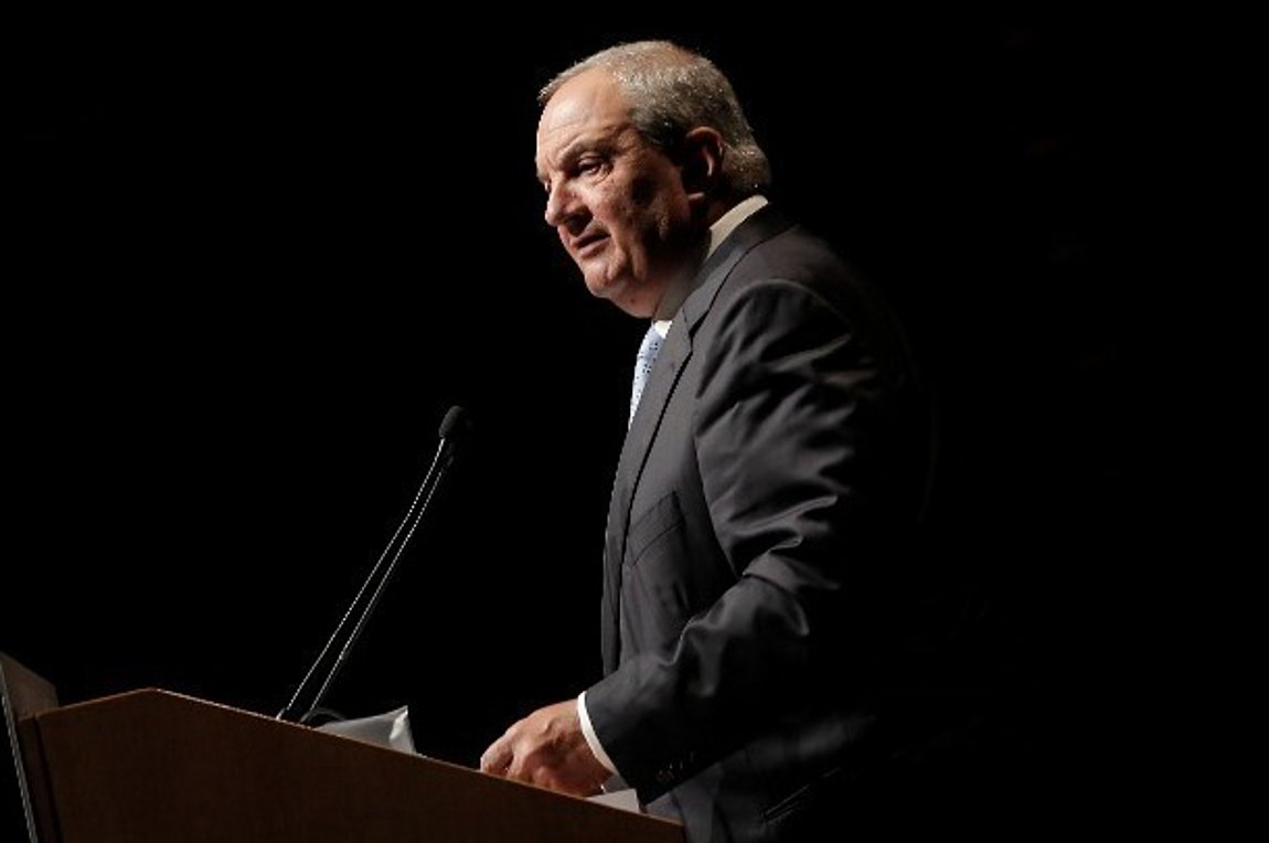 Η απόφαση Καραμανλή και οι σκέψεις για την επόμενη ημέρα