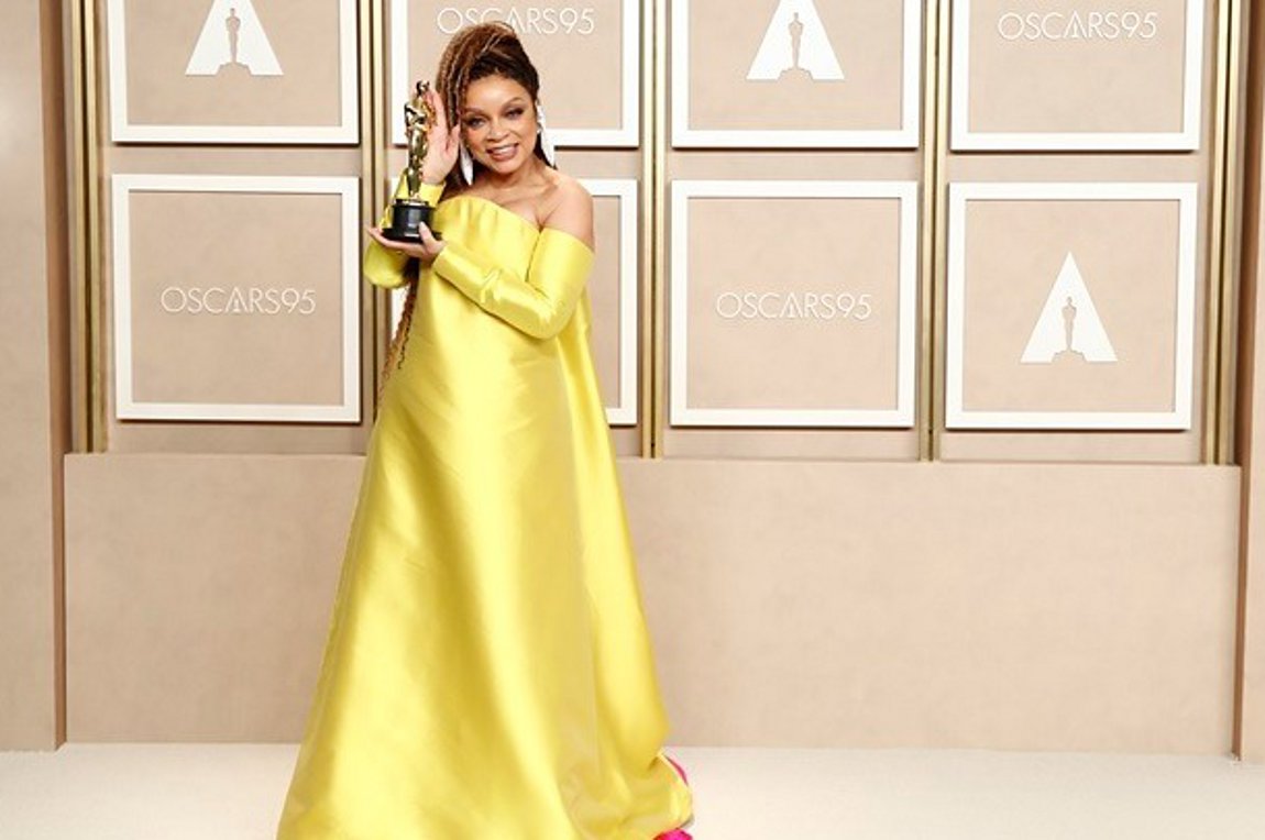 Ρουθ Κάρτερ, η πρώτη Αφροαμερικανίδα ενδυματολόγος που κερδίζει δύο Όσκαρ