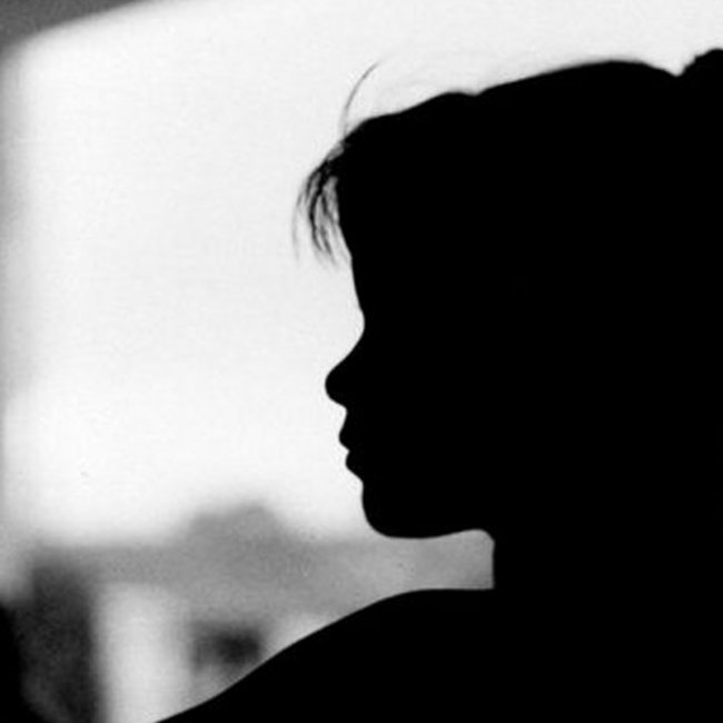 H πρώτη αντίδραση της μητέρας της 14χρονης: «Ντρέπομαι για τα παιδιά μου, φταίνε οι κακές παρέες»