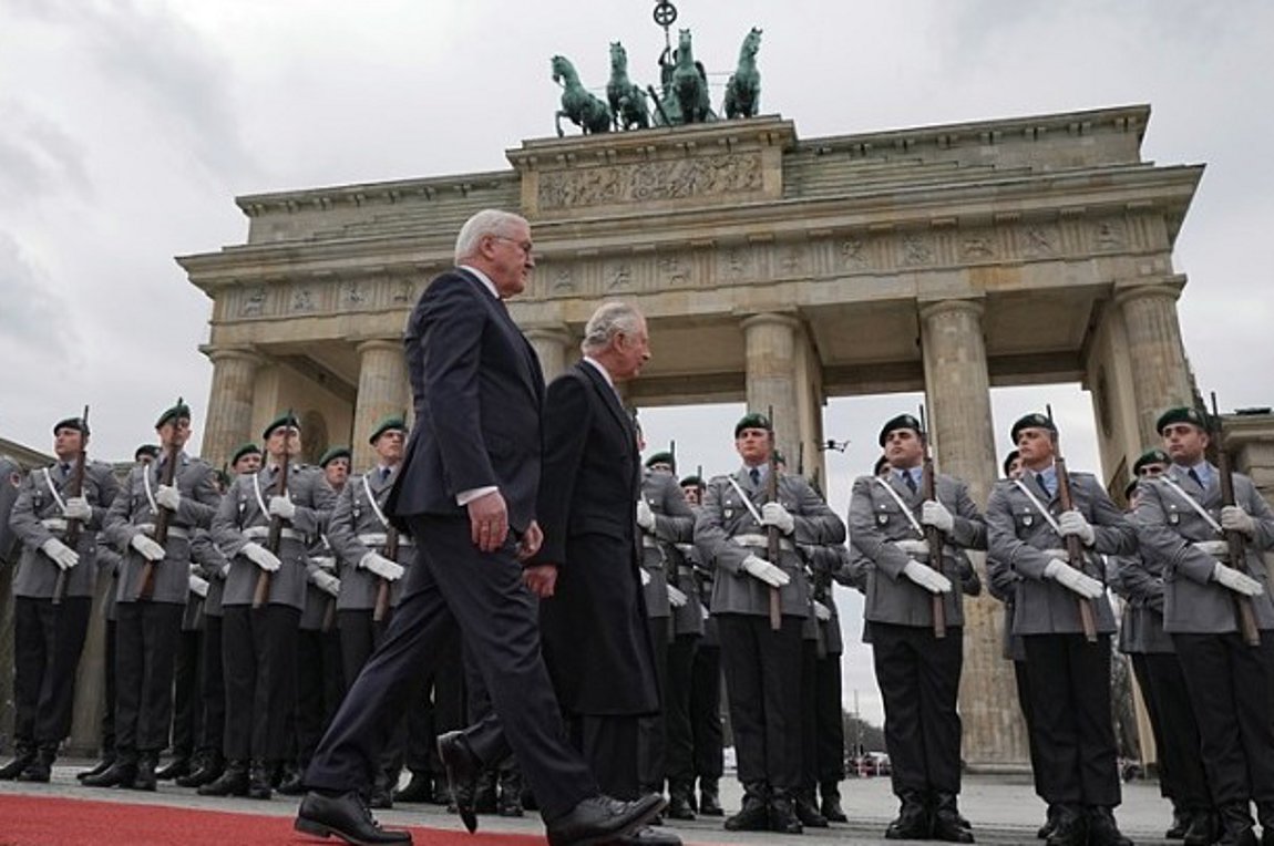 Σταϊνμάιερ και Κάρολος Γ’ δεσμεύτηκαν για την εμβάθυνση των βρετανογερμανικών σχέσεων
