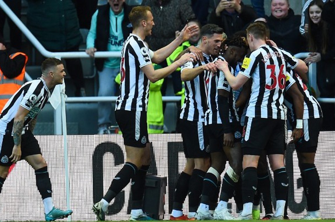 Πιο κοντά στο Champions League η Νιουκάστλ: 2-0 τη Μάντσεστερ Γιουνάιτεντ