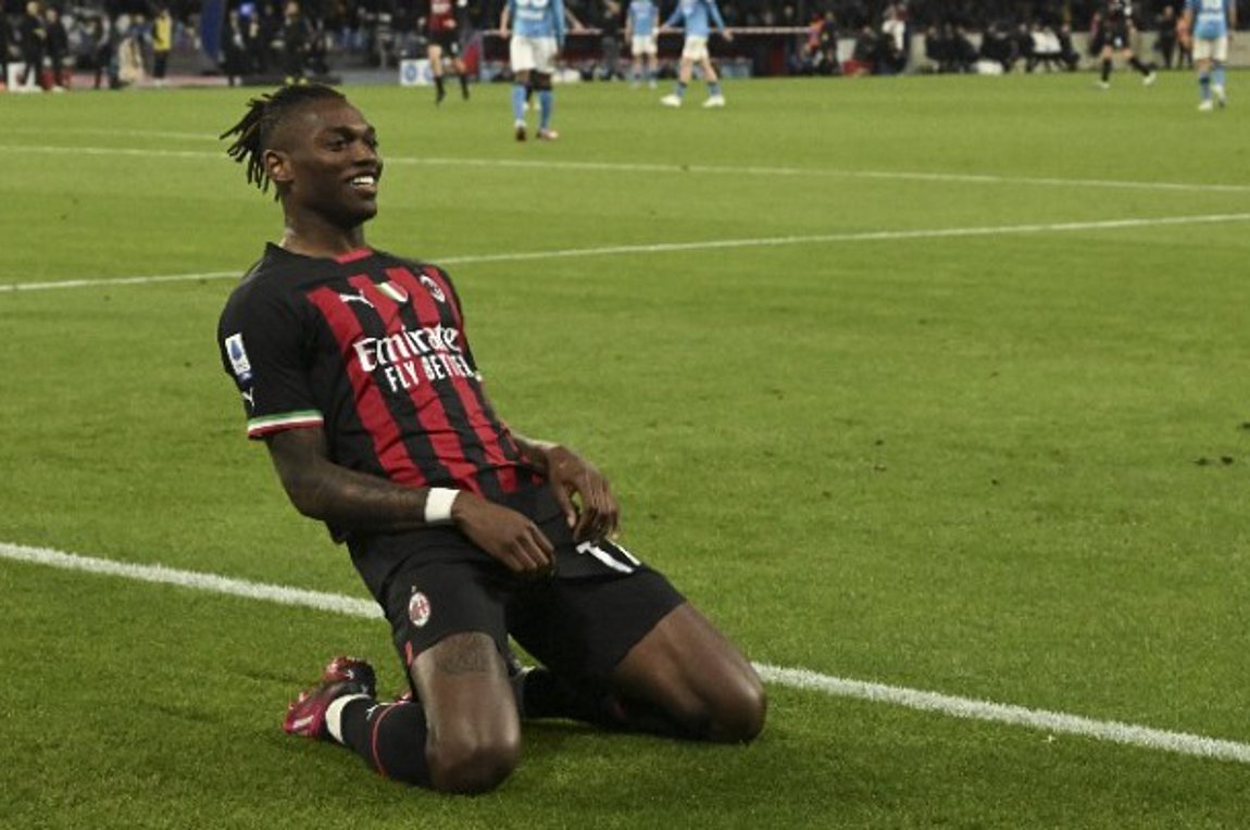 Η Μίλαν διέσυρε (4-0) εκτός έδρας τη Νάπολι – ΒΙΝΤΕΟ