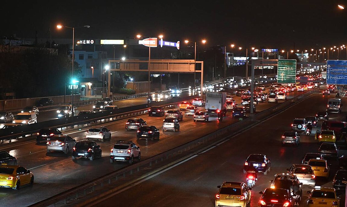 Συνεχίζεται η έξοδος των εκδρομέων του Πάσχα – Πού εντοπίζονται καθυστερήσεις