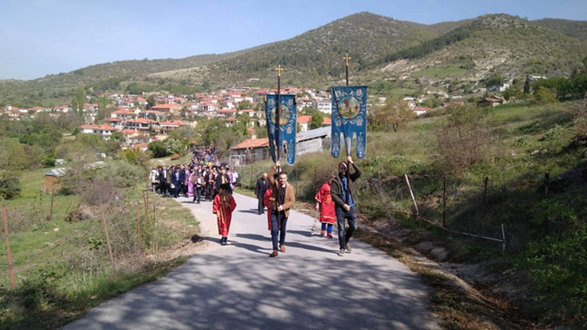 Πάσχα στην Κοζάνη: Ο «λόφος του Γολγοθά» και τα «νεκρόδειπνα»