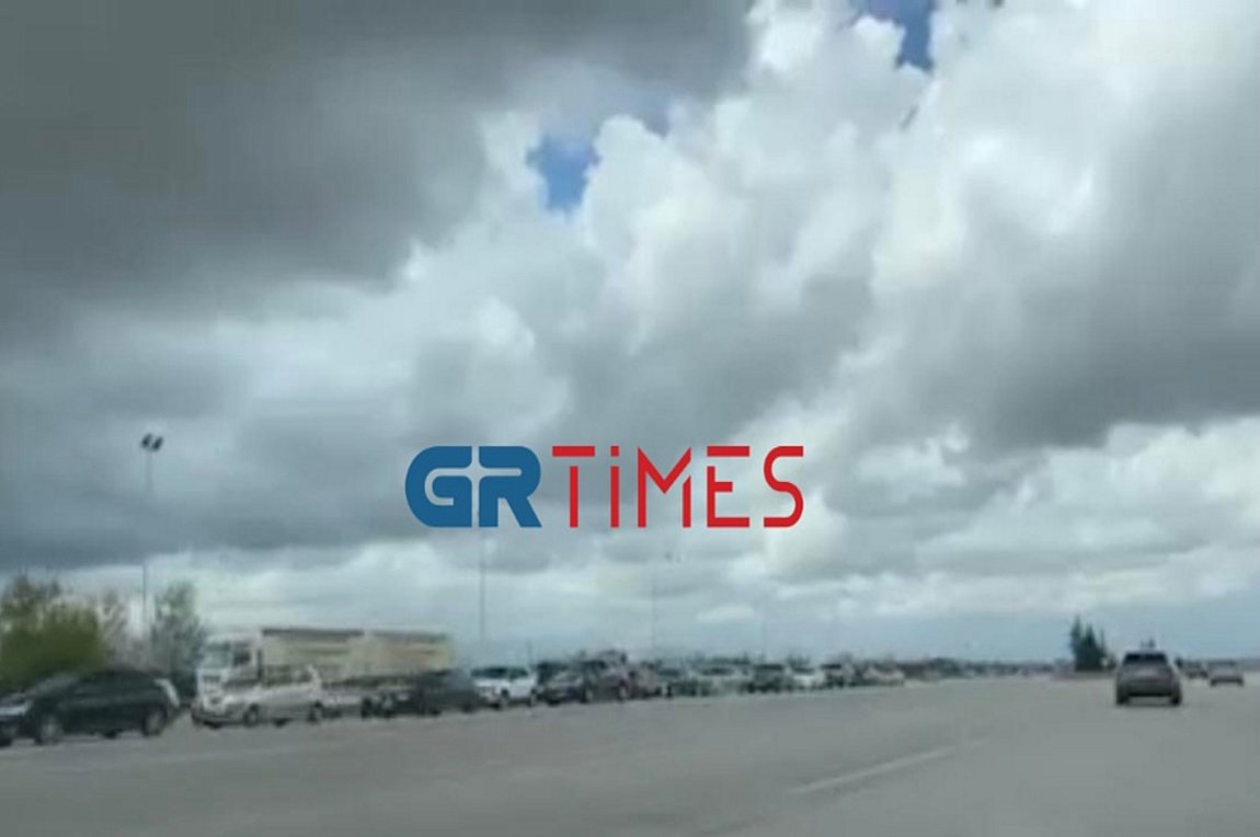 Θεσσαλονίκη: Κορυφώνεται η επιστροφή των εκδρομέων – Πού σχηματίζονται ουρές