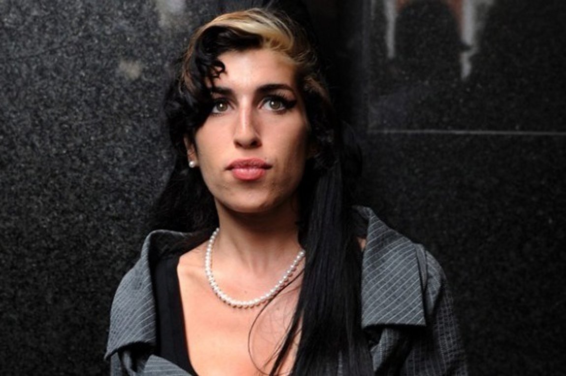 Nέο βιβλίo για την Έιμι Γουαϊνχάουζ