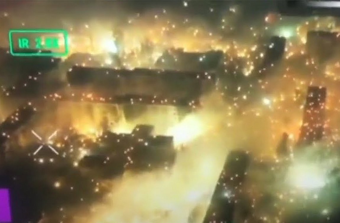 Ουκρανία: Λευκός φώσφορος έχει σκεπάσει το Μπαχμούτ – Εικόνες σοκ