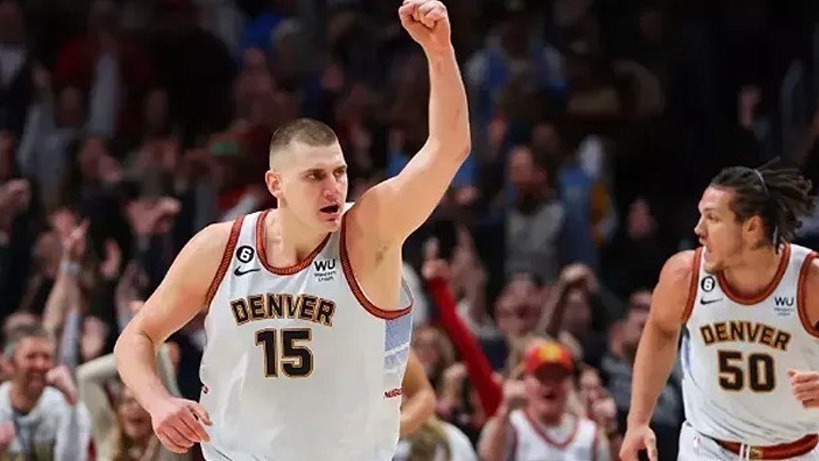 ΒΙΝΤΕΟ: Με «διαστημικό» Γιόκιτς το 1-0 των Νάγκετς κόντρα στους Λέικερς