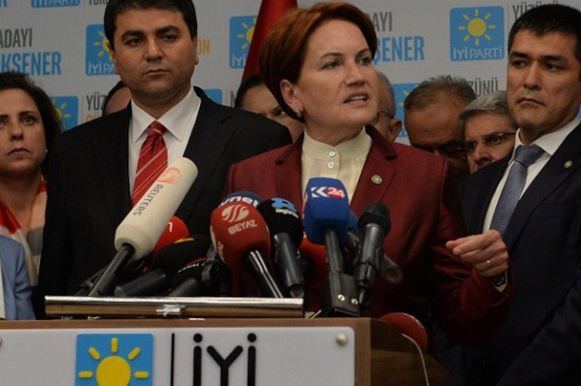 Η Ακσενέρ συγχαίρει τον Ερντογάν