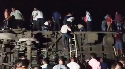 Ινδία: Σύγκρουση επιβατικού τρένου με εμπορικό - Τουλάχιστον 80 νεκροί και 850 τραυματίες - Βίντεο