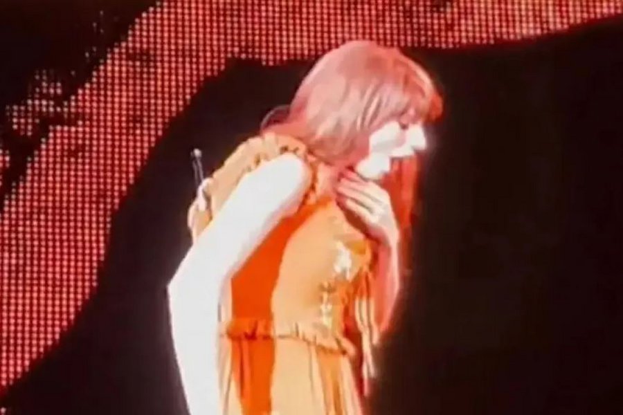 ΒΙΝΤΕΟ: Η Τέιλορ Σουίφτ κατάπιε έντομο κατά τη διάρκεια συναυλίας