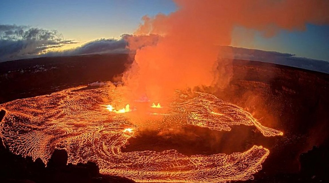 Συναγερμός στη Χαβάη: Εξερράγη το ηφαίστειο Κιλαουέα – ΒΙΝΤΕΟ