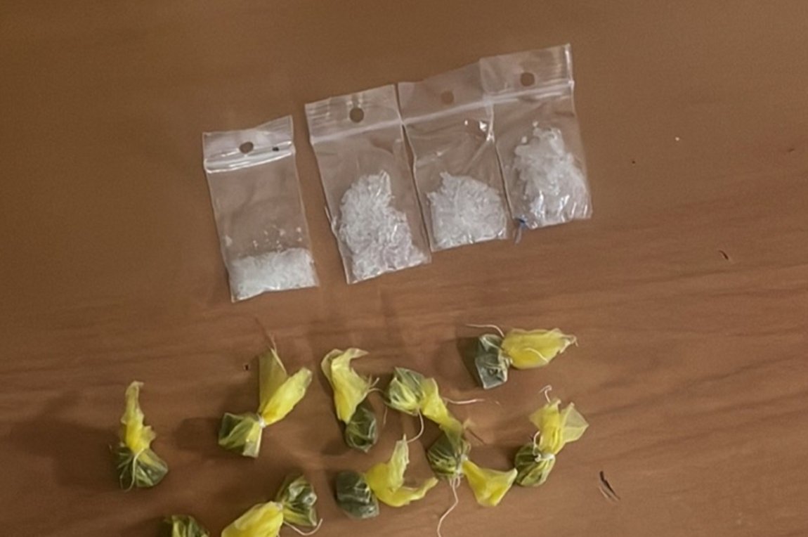 Συνελήφθη 26χρονος που διακινούσε ναρκωτικά στην περιοχή της Ακρόπολης – Τραυμάτισε αστυνομικό