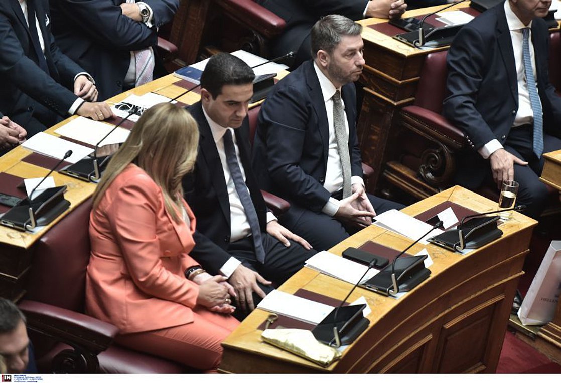 ΠΑΣΟΚ-ΚΙΝΑΛ: Κατρίνης και Μάντζος οι δύο κοινοβουλευτικοί εκπρόσωποι