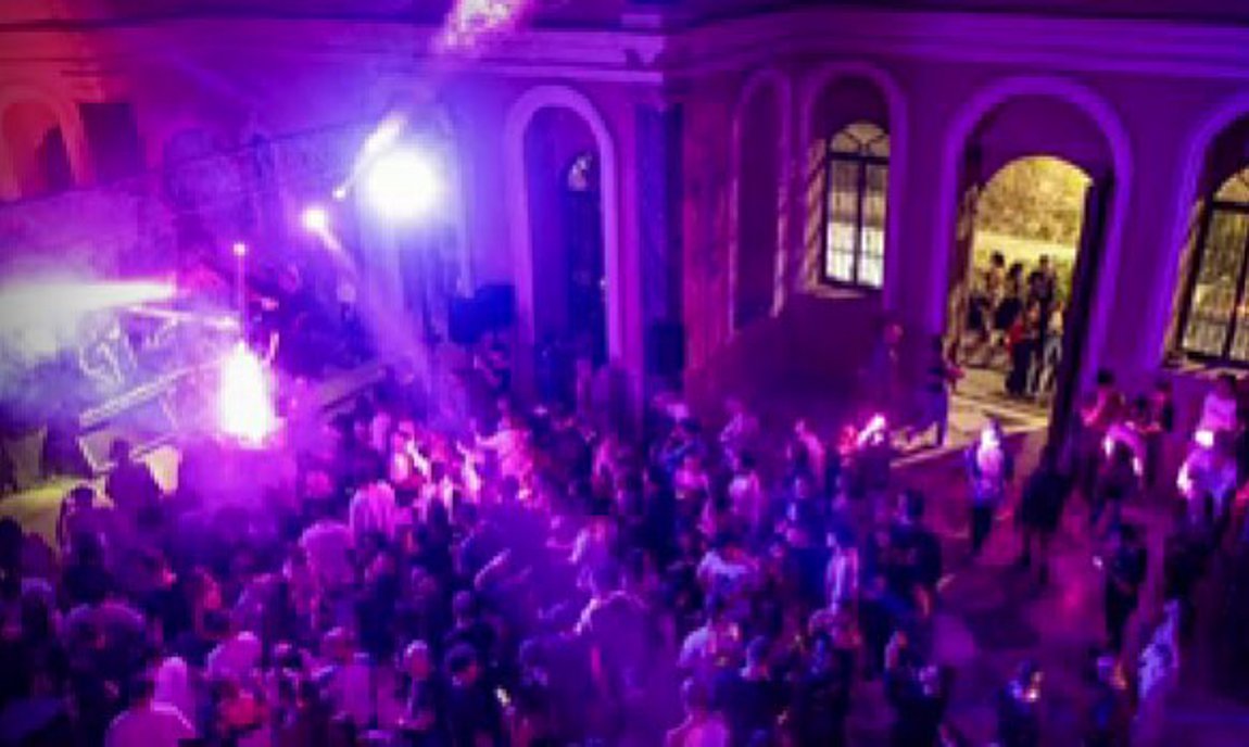 Πρόκληση στη Σμύρνη: Πάρτι ηλεκτρονικής μουσικής μέσα σε ορθόδοξη εκκλησία – BINTEO