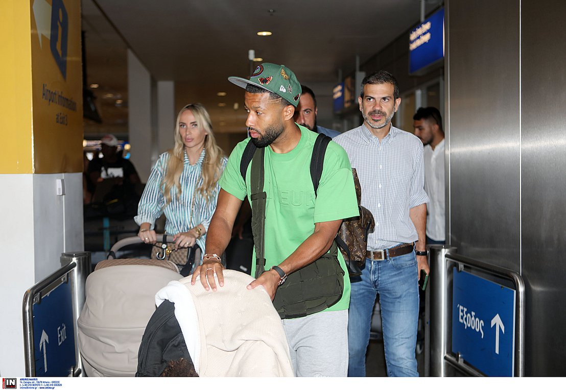 Ποδόσφαιρο-Στην Αθήνα ο Βιλένα: «Μεγάλη ομάδα ο Παναθηναϊκός»