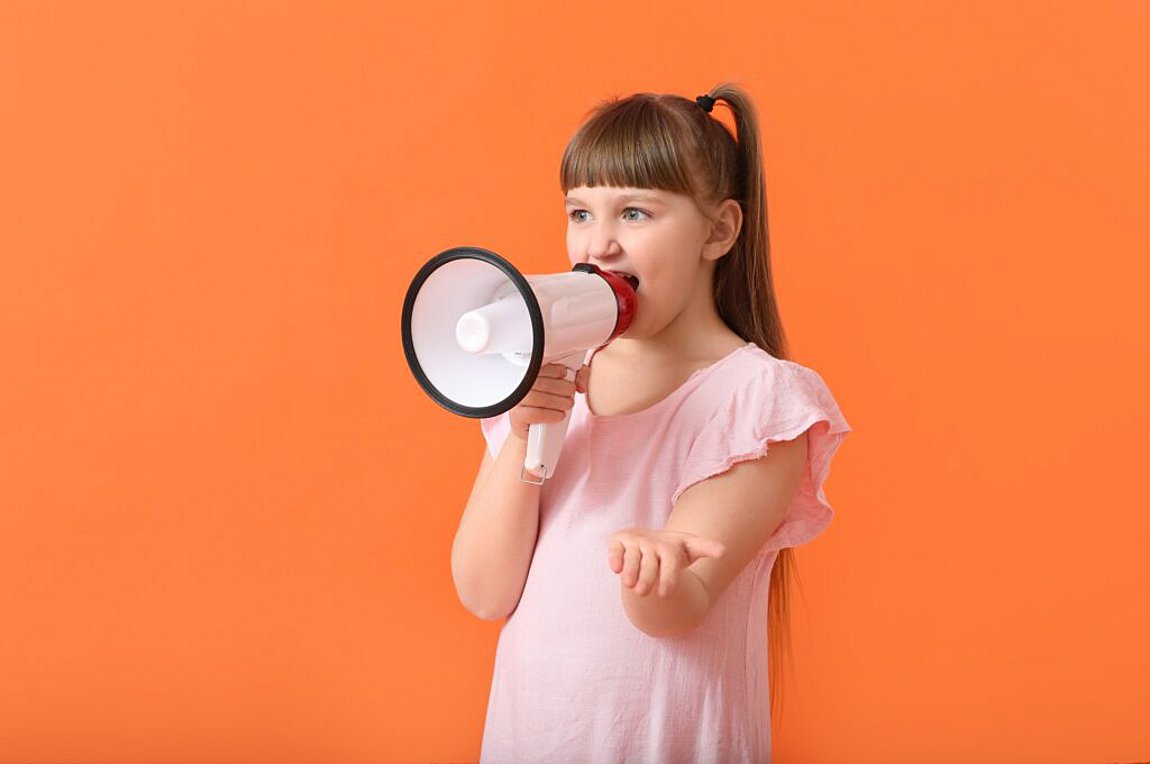 Τι κρύβει η βραχνή φωνή στο παιδί